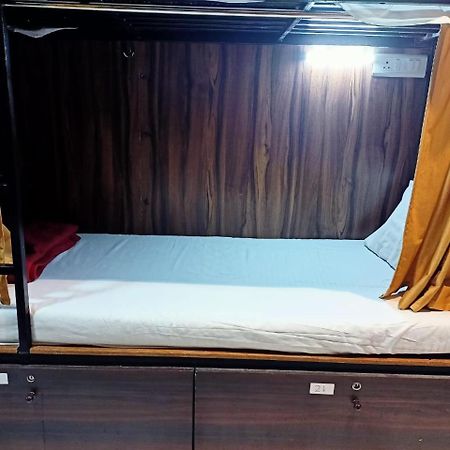 Hotel Golden View Dormitory Bombay Esterno foto
